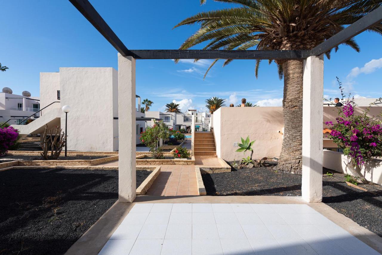 Homeforguest Apartamento 15 Con Terraza Y Piscina En คอร์ราเลโฮ ภายนอก รูปภาพ