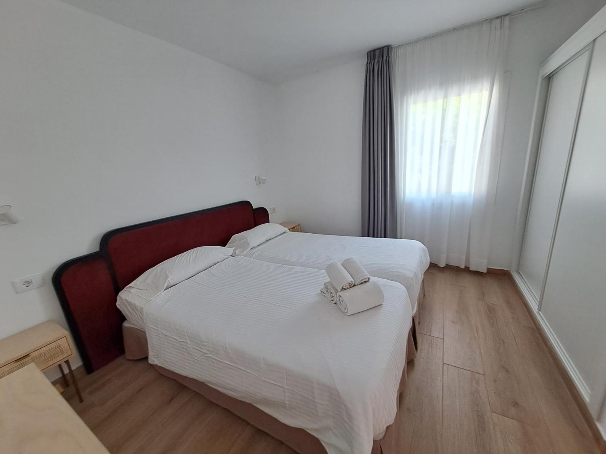 Homeforguest Apartamento 15 Con Terraza Y Piscina En คอร์ราเลโฮ ภายนอก รูปภาพ