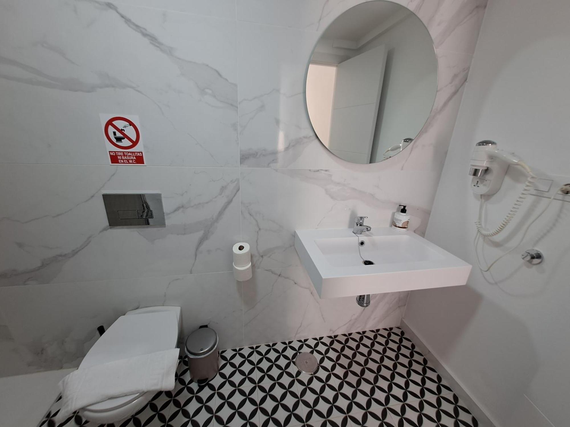 Homeforguest Apartamento 15 Con Terraza Y Piscina En คอร์ราเลโฮ ภายนอก รูปภาพ